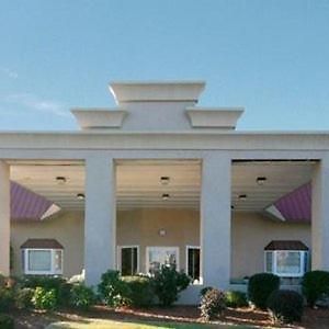 Clarion Suites Augusta